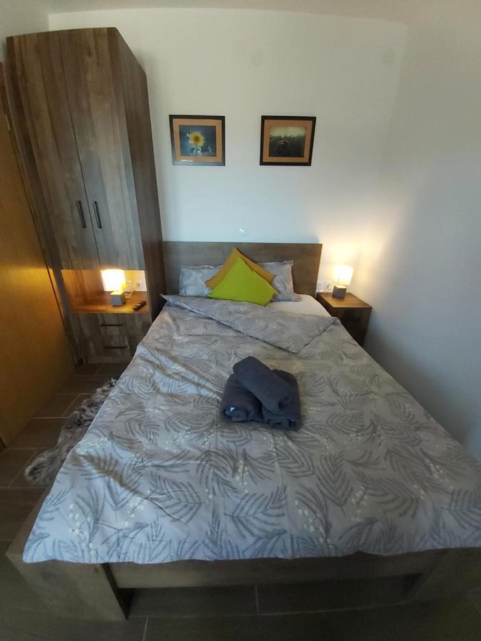 Studio Apartman Draga Velika Ludina Exterior foto